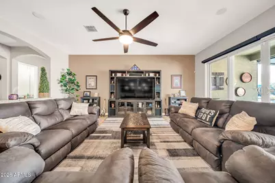 5304 N 94th Lane, Glendale, AZ 85305 - Photo 8