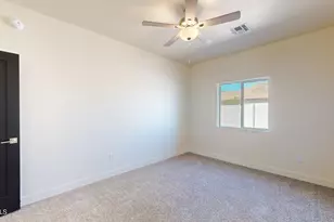 11452 W Delwood Dr, Arizona City, AZ 85123 - Photo 16