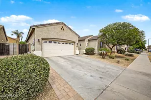 16384 W Cortez St, Surprise, AZ 85388 - Photo 2