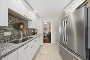 10853 W Kaibab Dr, Sun City, AZ 85373 - Photo 14