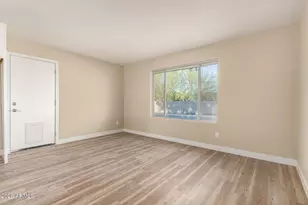 2834 E Shangri La Rd, Phoenix, AZ 85028 - Photo 10