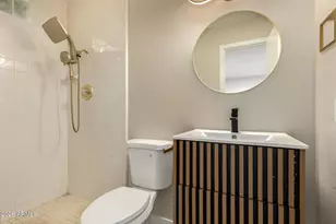 2834 E Shangri La Rd, Phoenix, AZ 85028 - Photo 20