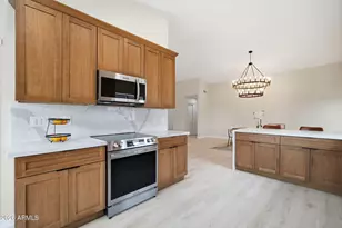 8625 W Schell Dr, Peoria, AZ 85382 - Photo 14