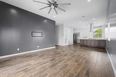 325 E Coronado Road #20, Phoenix, AZ 85004 - Photo 4