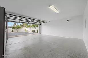325 E Coronado Rd, Phoenix, AZ 85004 - Photo 32