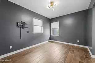 325 E Coronado Rd, Phoenix, AZ 85004 - Photo 26