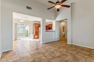 3983 E Cat Balue Dr, Phoenix, AZ 85050 - Photo 4