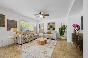 2323 W Hunter Ct, Phoenix, AZ 85085 - Photo 8