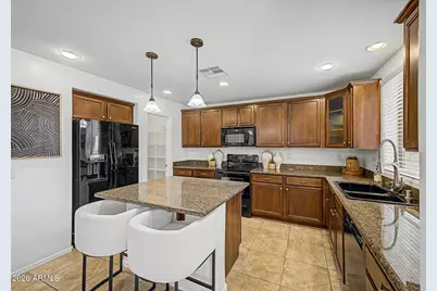 2323 W Hunter Court, Phoenix, AZ 85085 - Photo 12