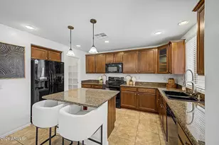 2323 W Hunter Ct, Phoenix, AZ 85085 - Photo 12