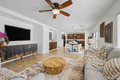 2323 W Hunter Court, Phoenix, AZ 85085 - Photo 10