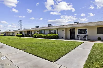 13682 N Garden Court Drive, Sun City, AZ 85351 - Photo 2