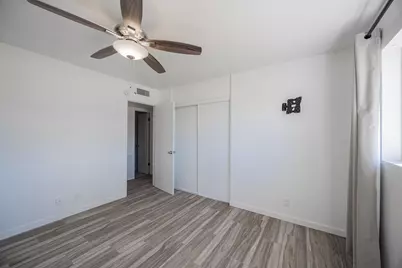 8518 E Rancho Vista Drive, Scottsdale, AZ 85251 - Photo 20