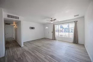 8518 E Rancho Vista Dr, Scottsdale, AZ 85251 - Photo 6