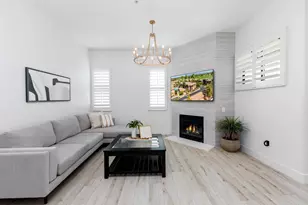 7027 N Scottsdale Rd, Paradise Valley, AZ 85253 - Photo 2