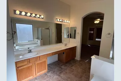 13427 W Banff Lane, Surprise, AZ 85379 - Photo 8