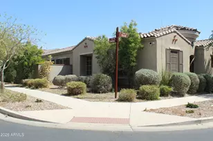 10454 E Vivid Ave, Mesa, AZ 85212 - Photo 2