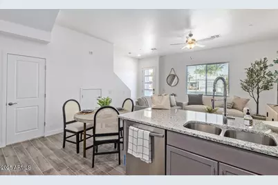 3230 E Thomas Road #Unit 124, Mesa, AZ 85213 - Photo 4