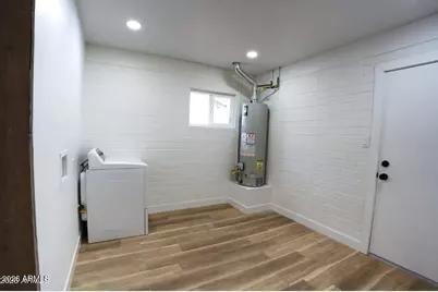 4437 E Almeria Road, Phoenix, AZ 85008 - Photo 16