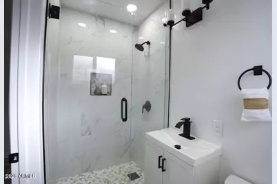 4437 E Almeria Road, Phoenix, AZ 85008 - Photo 10