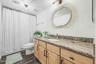 2121 W Royal Palm Rd, Phoenix, AZ 85021 - Photo 18