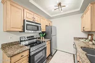 2121 W Royal Palm Rd, Phoenix, AZ 85021 - Photo 8