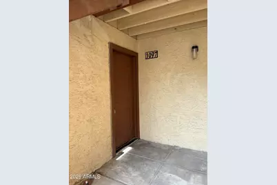 2121 W Royal Palm Road #1097, Phoenix, AZ 85021 - Photo 2
