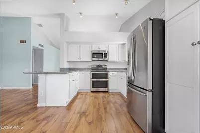 8009 W Pershing Avenue, Peoria, AZ 85381 - Photo 12