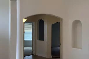 5662 W Desert Jewel Dr, Glendale, AZ 85302 - Photo 8