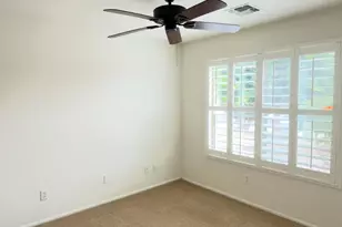5662 W Desert Jewel Dr, Glendale, AZ 85302 - Photo 18