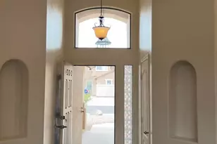 5662 W Desert Jewel Dr, Glendale, AZ 85302 - Photo 2