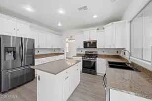 12175 W Chase Ln, Avondale, AZ 85323 - Photo 8