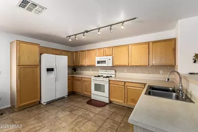 43710 W Elm Drive, Maricopa, AZ 85138 - Photo 10