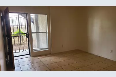 1345 E Campbell Avenue #Apt 5, Phoenix, AZ 85014 - Photo 4