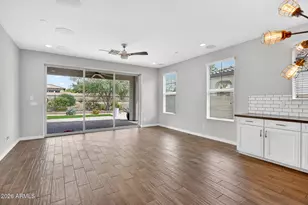 12124 W Peak View Rd, Peoria, AZ 85383 - Photo 8