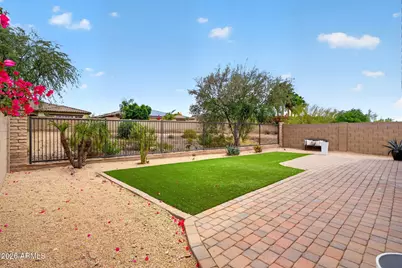 12124 W Peak View Road, Peoria, AZ 85383 - Photo 34