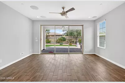 12124 W Peak View Road, Peoria, AZ 85383 - Photo 10