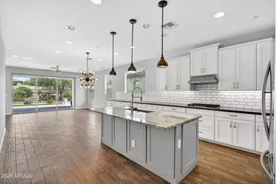 12124 W Peak View Road, Peoria, AZ 85383 - Photo 2