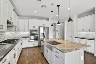 12124 W Peak View Rd, Peoria, AZ 85383 - Photo 4