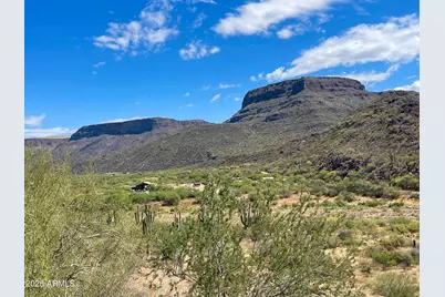 31900 S Tillys Trail #-, Black Canyon City, AZ 85324 - Photo 2