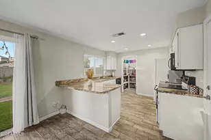 3348 E Anderson Dr, Phoenix, AZ 85032 - Photo 6