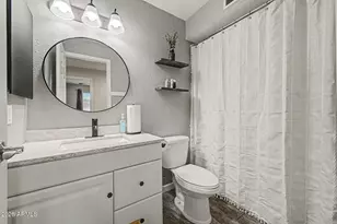 3348 E Anderson Dr, Phoenix, AZ 85032 - Photo 20
