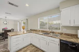 3348 E Anderson Dr, Phoenix, AZ 85032 - Photo 8