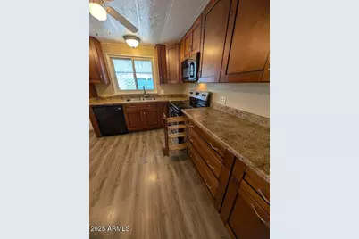 18003 N 2nd Street, Phoenix, AZ 85022 - Photo 4