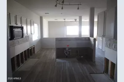 13265 W Watson Lane, Surprise, AZ 85379 - Photo 10