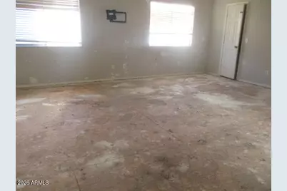 13265 W Watson Lane, Surprise, AZ 85379 - Photo 14