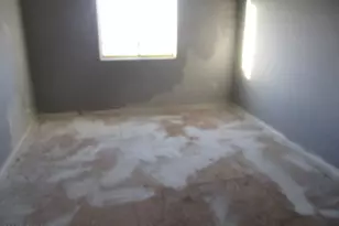 13265 W Watson Ln, Surprise, AZ 85379 - Photo 16