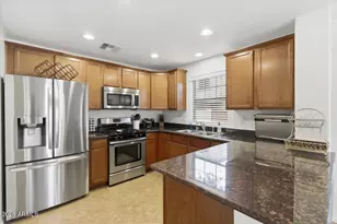 3342 E Milky Way, Gilbert, AZ 85295 - Photo 8