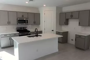 15212 W Gray Fox Trl, Surprise, AZ 85387 - Photo 2