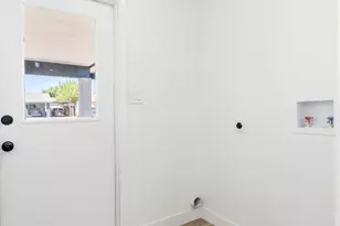 7731 W Mulberry Dr, Phoenix, AZ 85033 - Photo 30